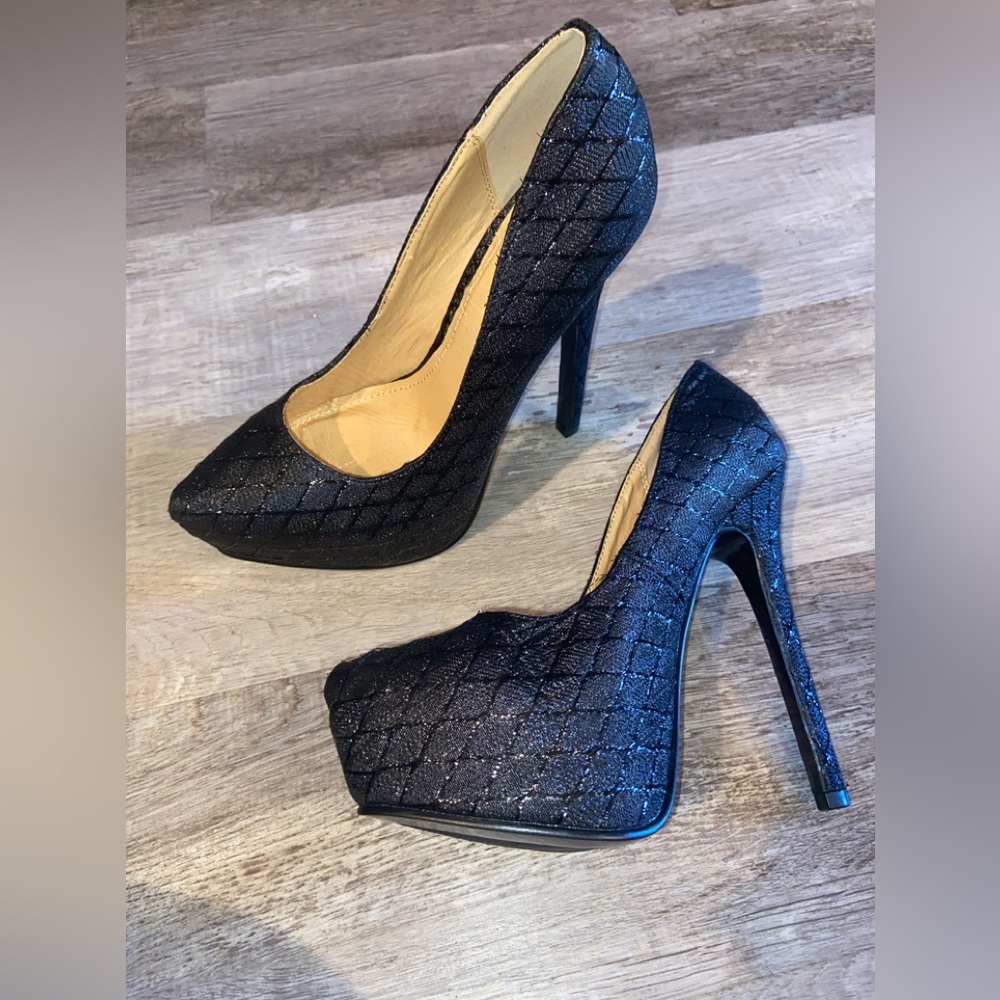 Alba Black Shimmer Metallic Diamond Design Platform Pumps size 6.5.     (R)